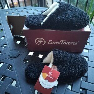Women's US 7-8 EverFoams Fuzzy Slip-on Slippers Warm Cozy Soft Lightweight